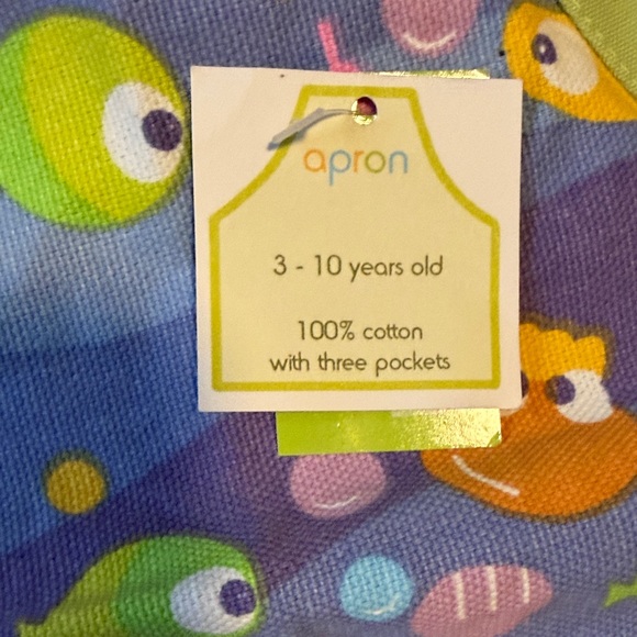 Kids Apron with Fun Patterns - Picture 3 of 3